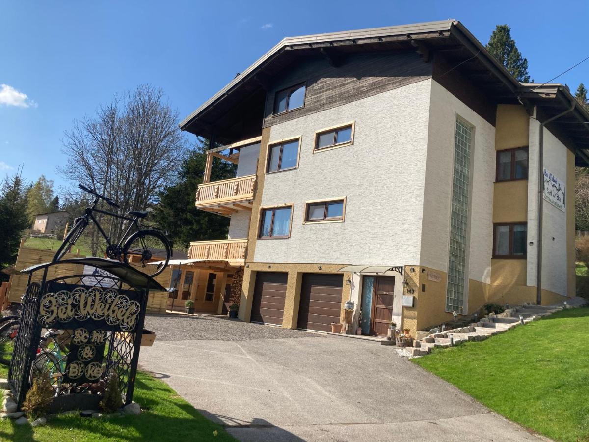 Weixl Schi&Bike Appartements-Bike In&Bike Out Neben Wexl Trails Bikepark Sankt Corona am Wechsel Bagian luar foto
