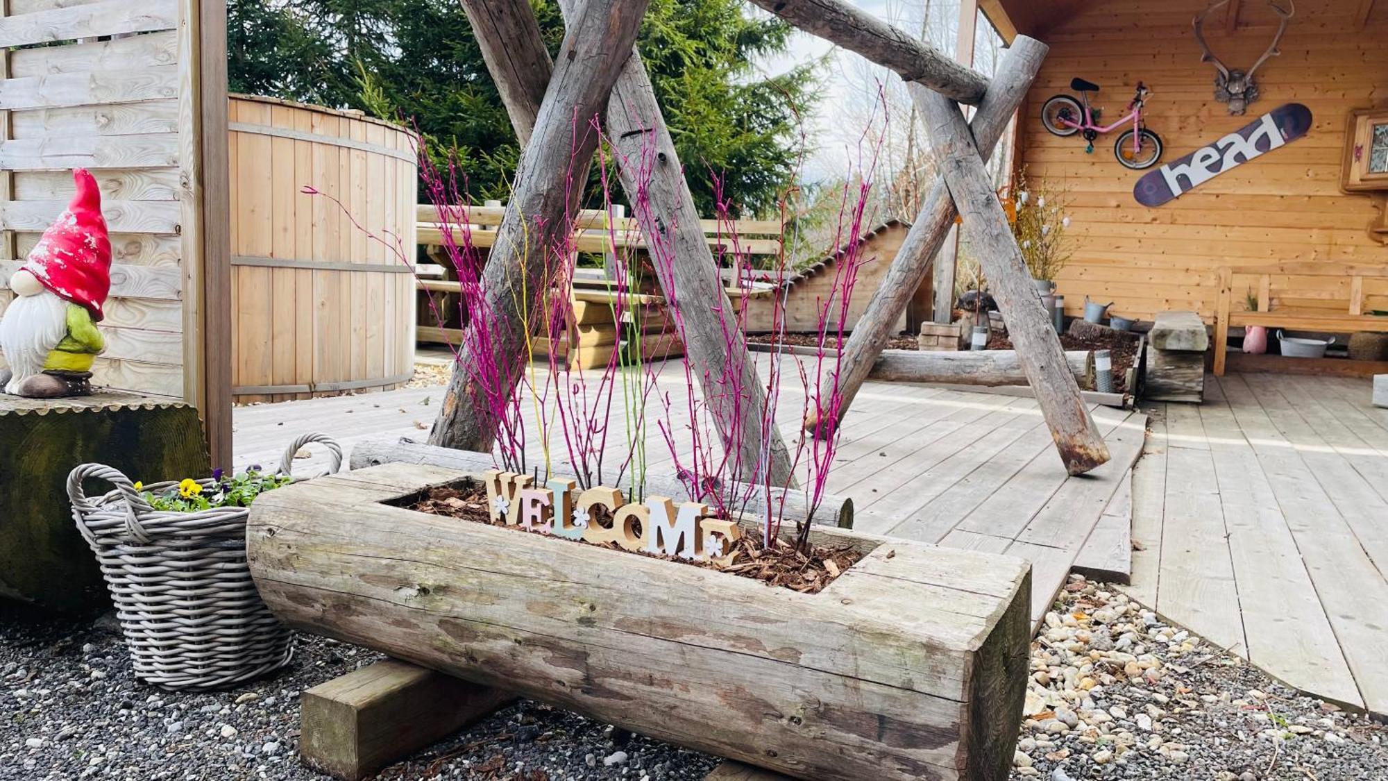 Weixl Schi&Bike Appartements-Bike In&Bike Out Neben Wexl Trails Bikepark Sankt Corona am Wechsel Bagian luar foto